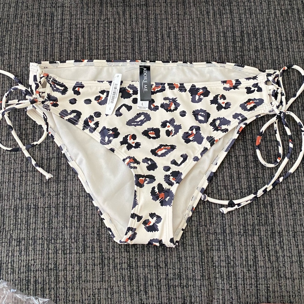 Adore me bikini bottoms